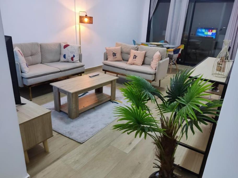 Superbe Appartement Avec Parking Gratuit Et Garde Dakar Luaran gambar