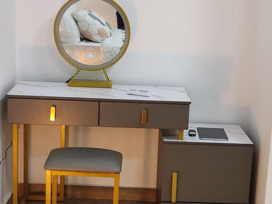Superbe Appartement Avec Parking Gratuit Et Garde Dakar Luaran gambar
